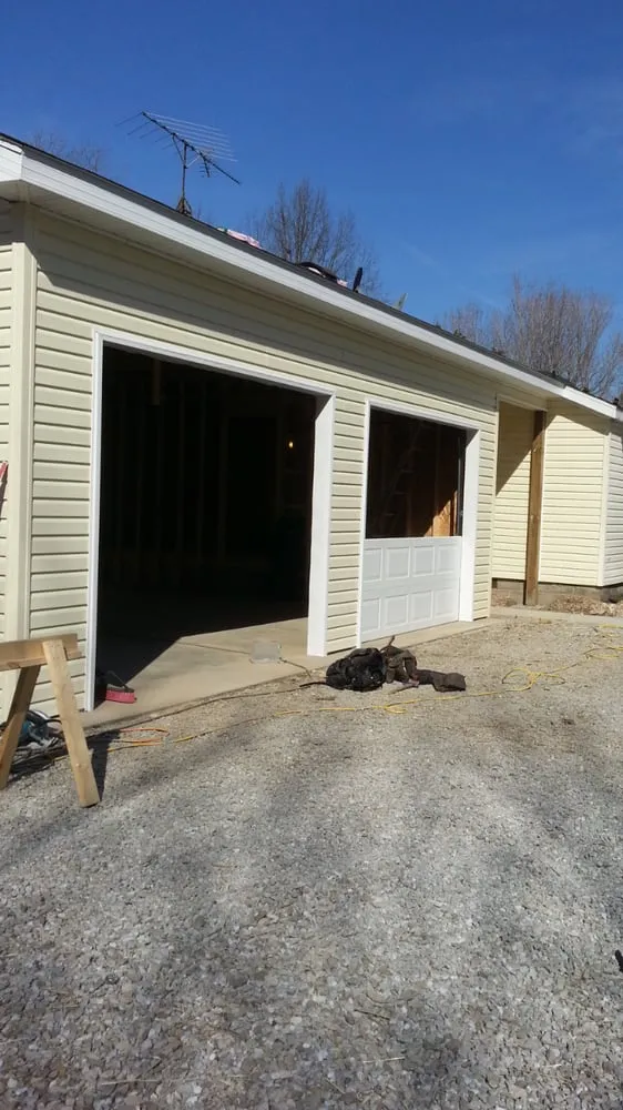 Slide of Enrique Hernandez Construction