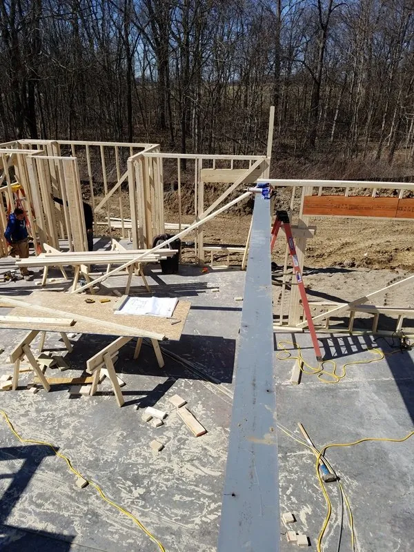 Slide of Enrique Hernandez Construction