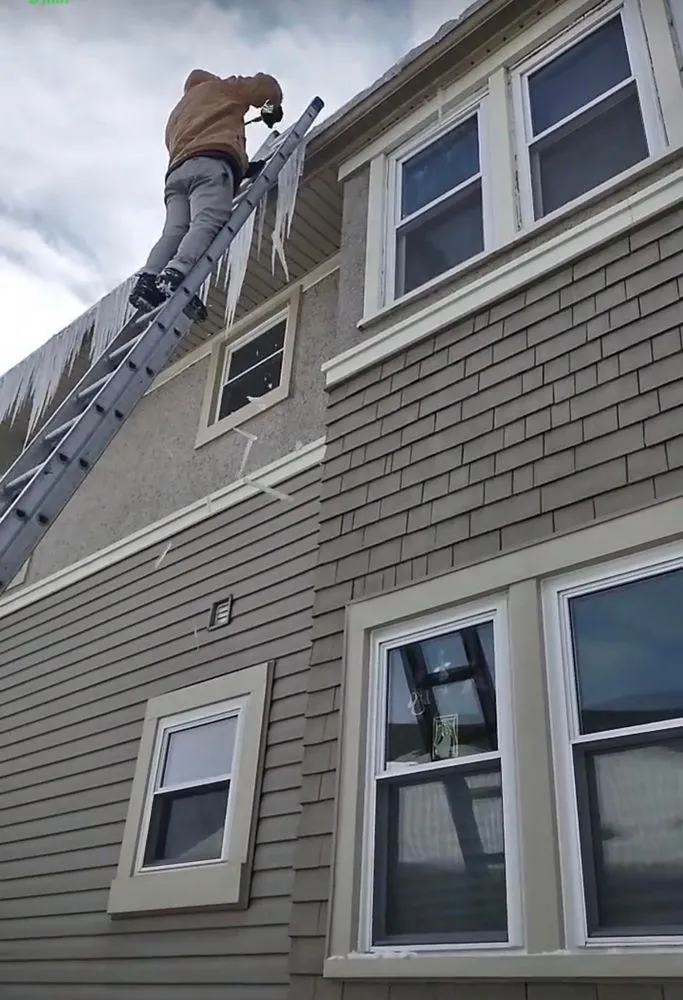 Slide of Enriquez Gutter