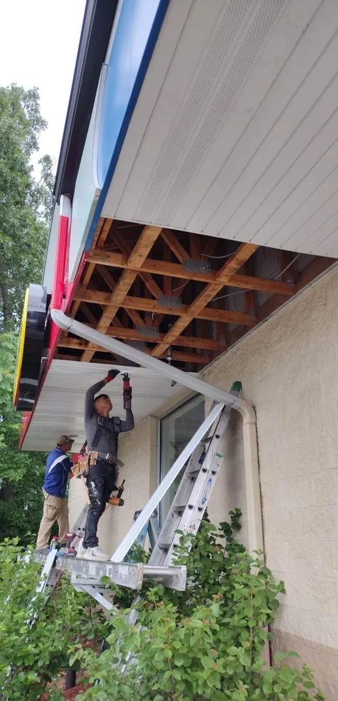 Slide of Enriquez Gutter