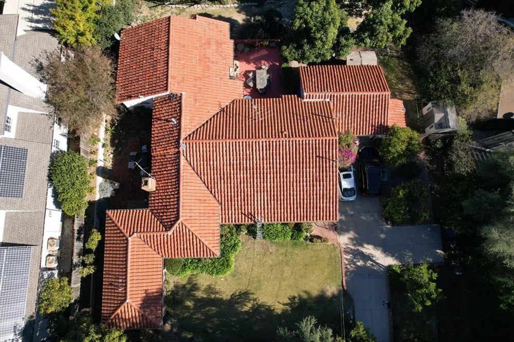 Slide of Enriquez Roofing