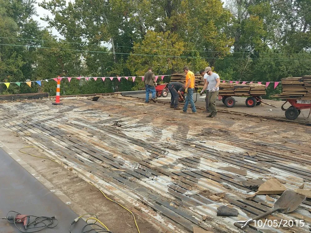 Licensed flat roof repair in St. Louis, MO by Enviro Tech Roof Consulting Services