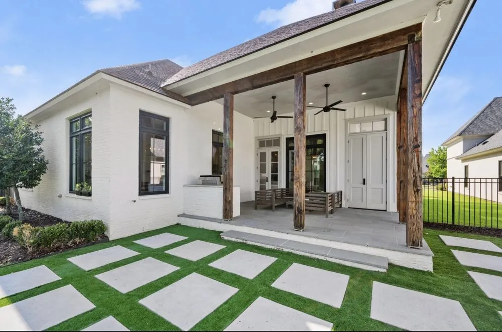 Slide of Epic Luxury Homes