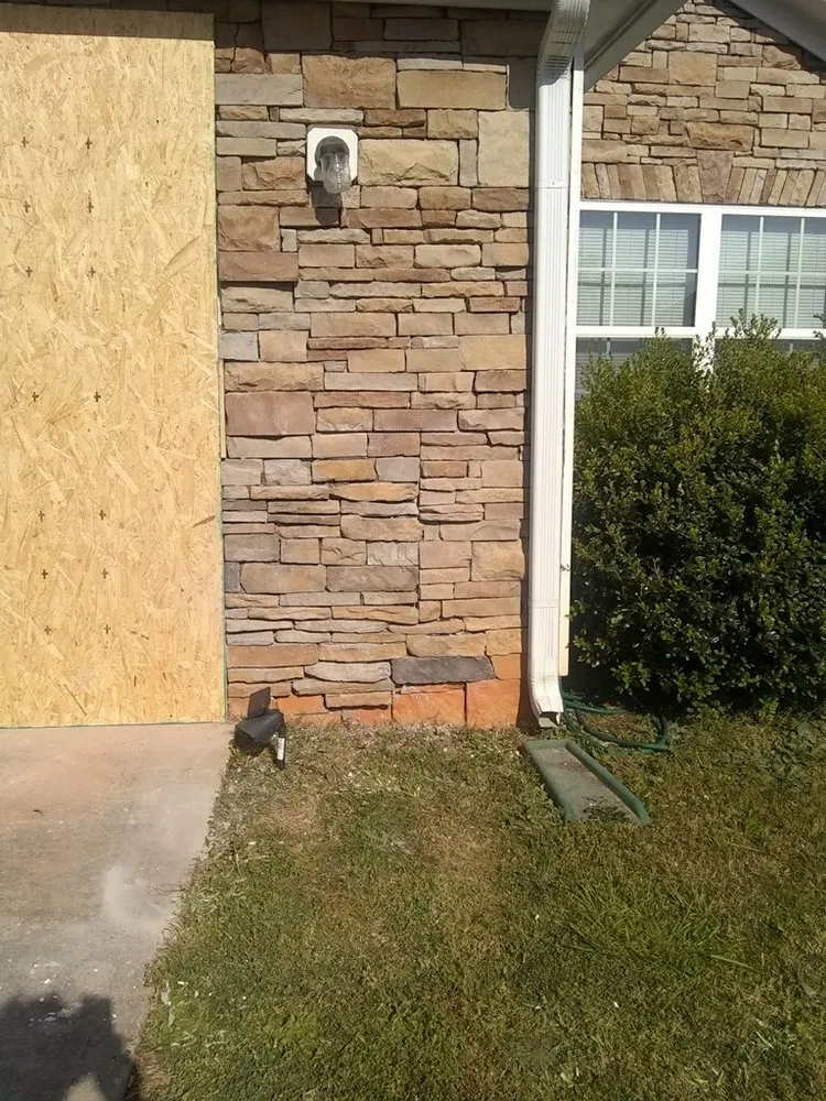 Slide of Epic Roofing Enterprise