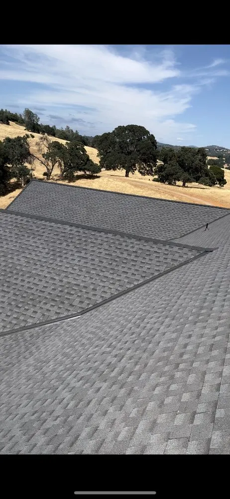 Slide of Epperlys Roofing and Removal