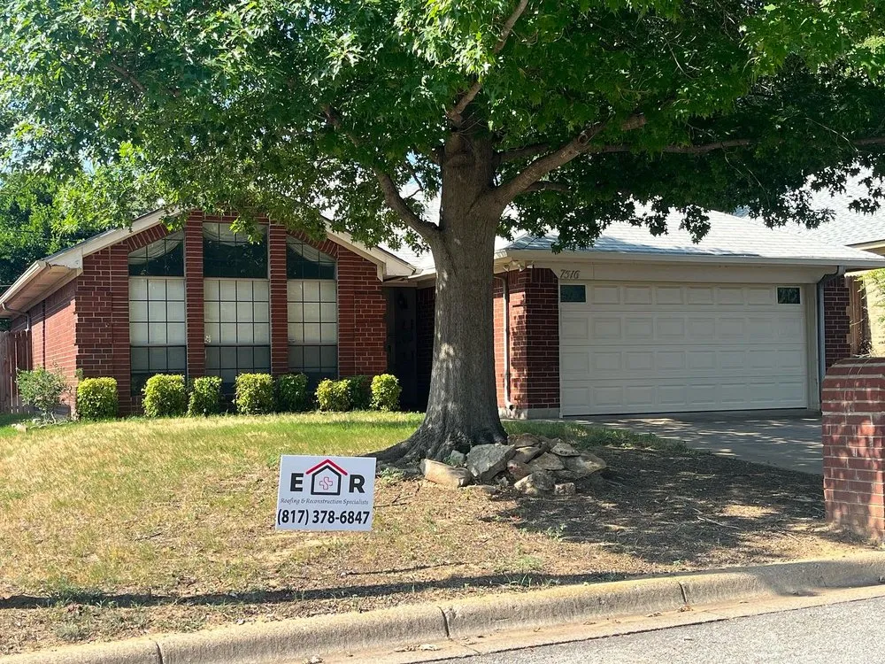 Slide of ER Roofing & Reconstruction