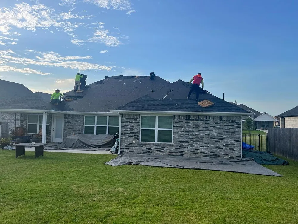 Slide of ER Roofing & Reconstruction