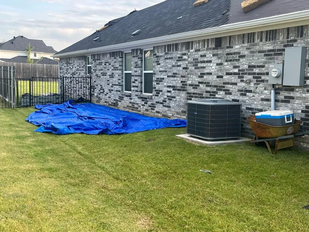 Slide of ER Roofing & Reconstruction