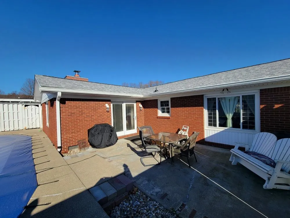 Slide of ER Roofing And Cleaning