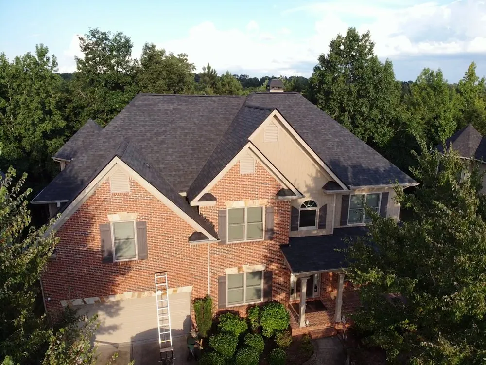 Slide of ER Roofing Specialist