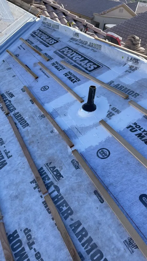 Slide of Erceg Roofing