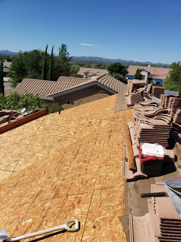 Slide of Erceg Roofing