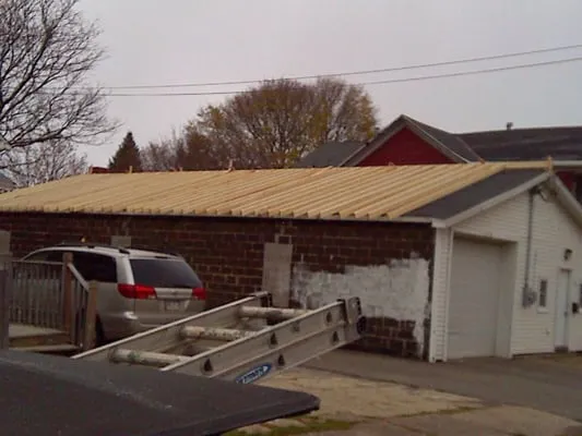 Erie Outdoor Services Logo