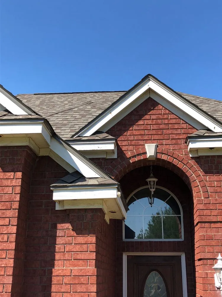 Slide of Erik's Roofing