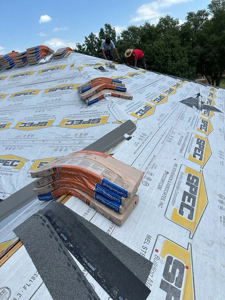 Slide of Erz Exteriors