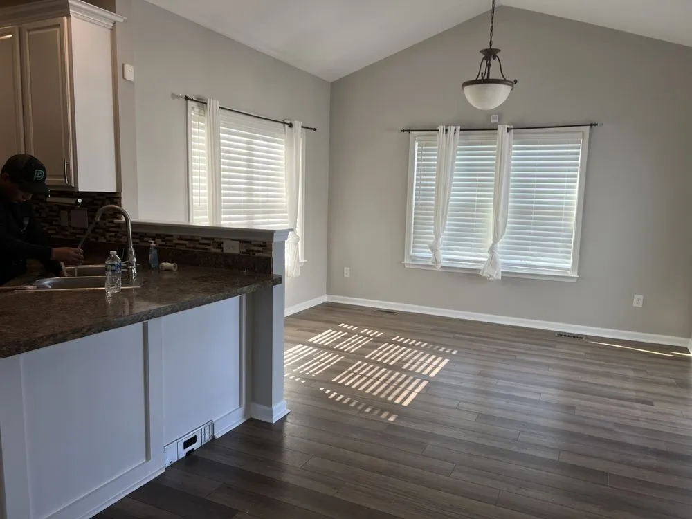 Slide of E&S HOME Improvement