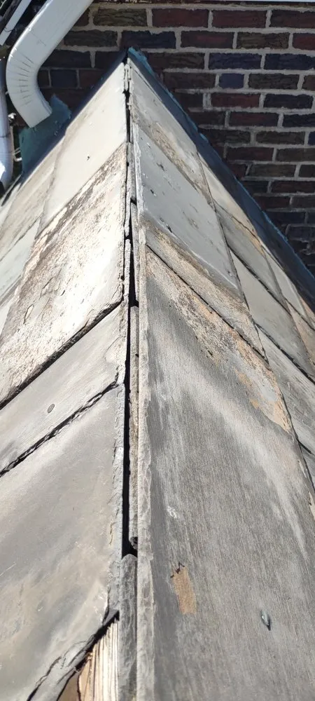 Emergency flat roof repair with free inspection in Mc Kees Rocks, PA by E&S Johnson Construction