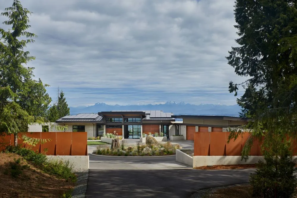 Slide of Esary Roofing & Siding