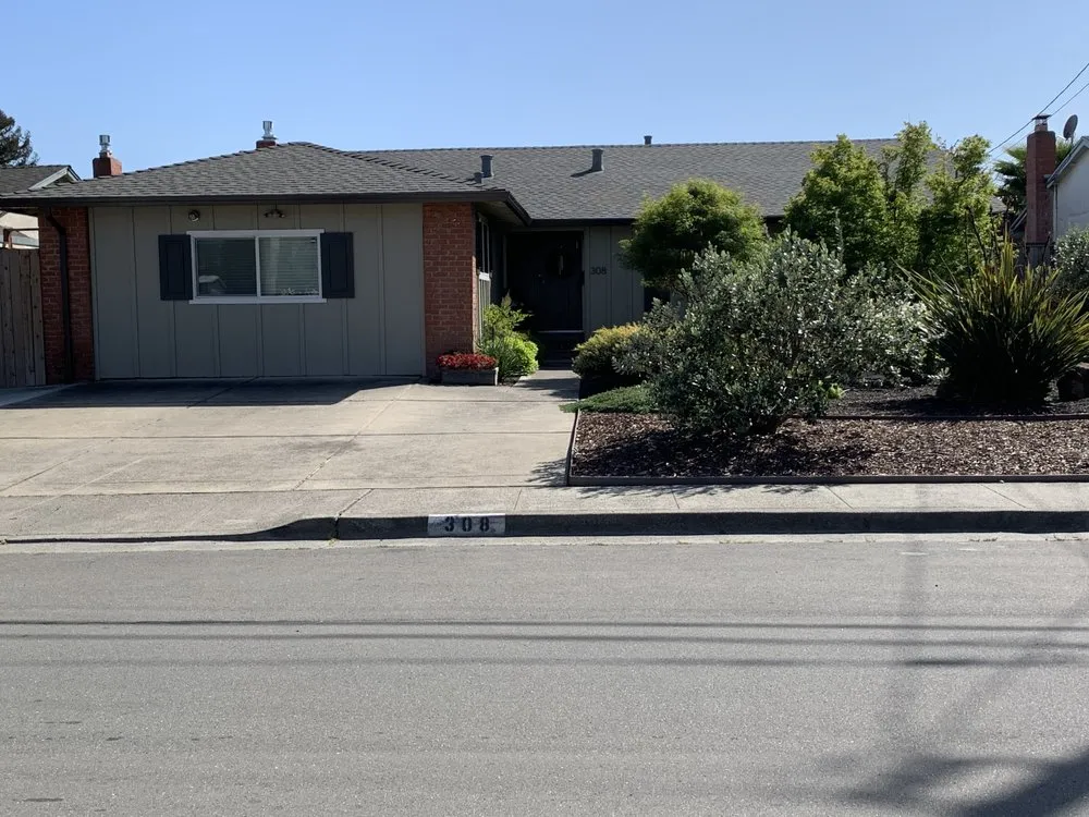 Slide of Escalante & Son Roofing