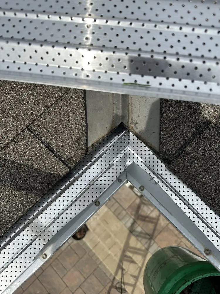 Slide of Esendemir Gutter & Roofing