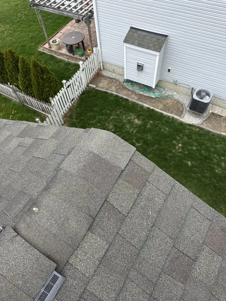 Slide of Esendemir Gutter & Roofing