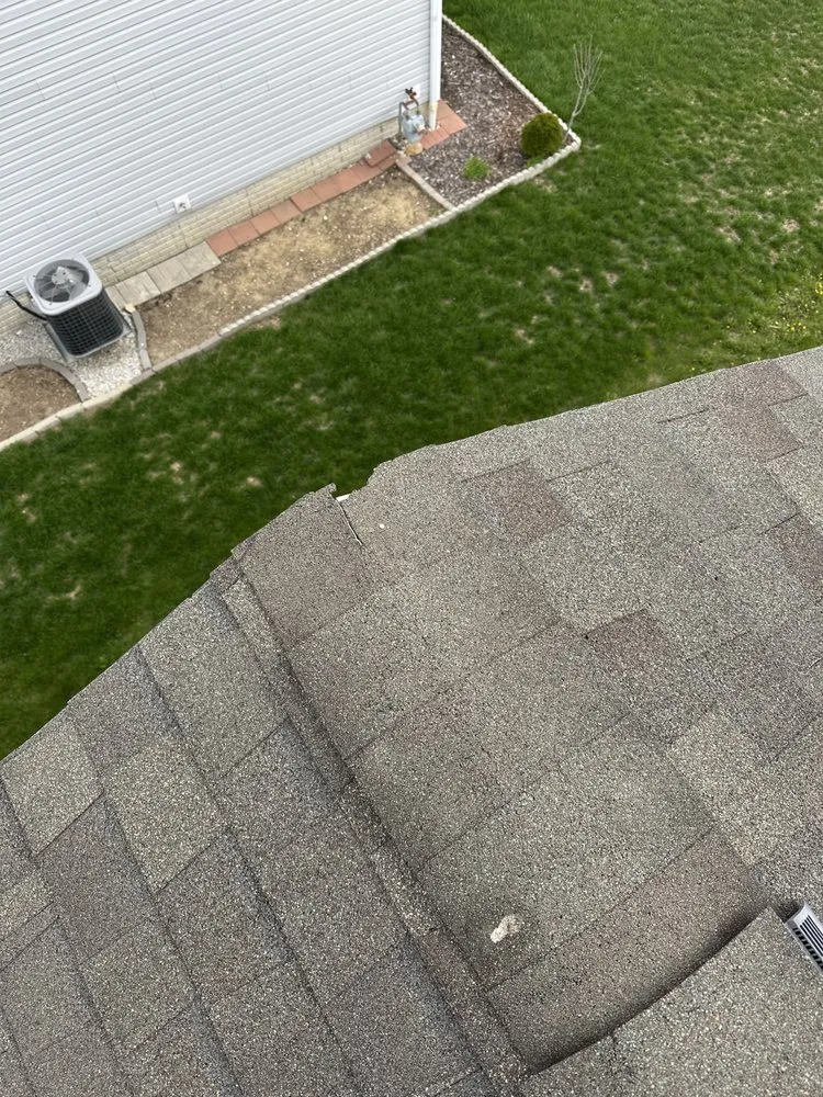 Slide of Esendemir Gutter & Roofing