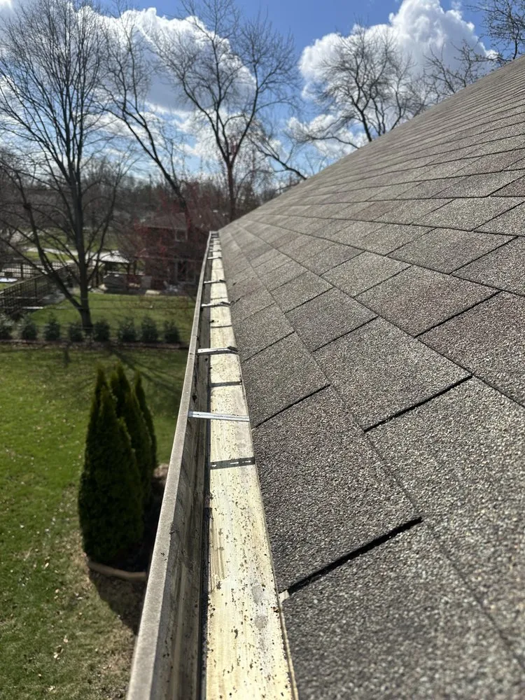 Slide of Esendemir Gutter & Roofing