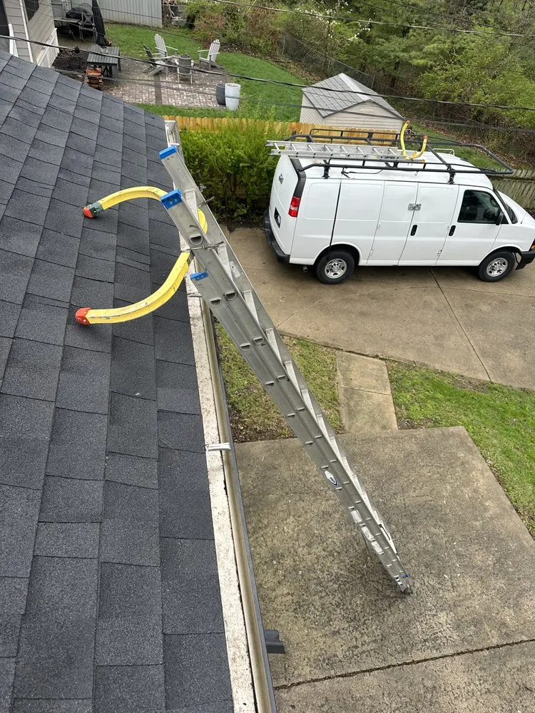 Slide of Esendemir Gutter & Roofing