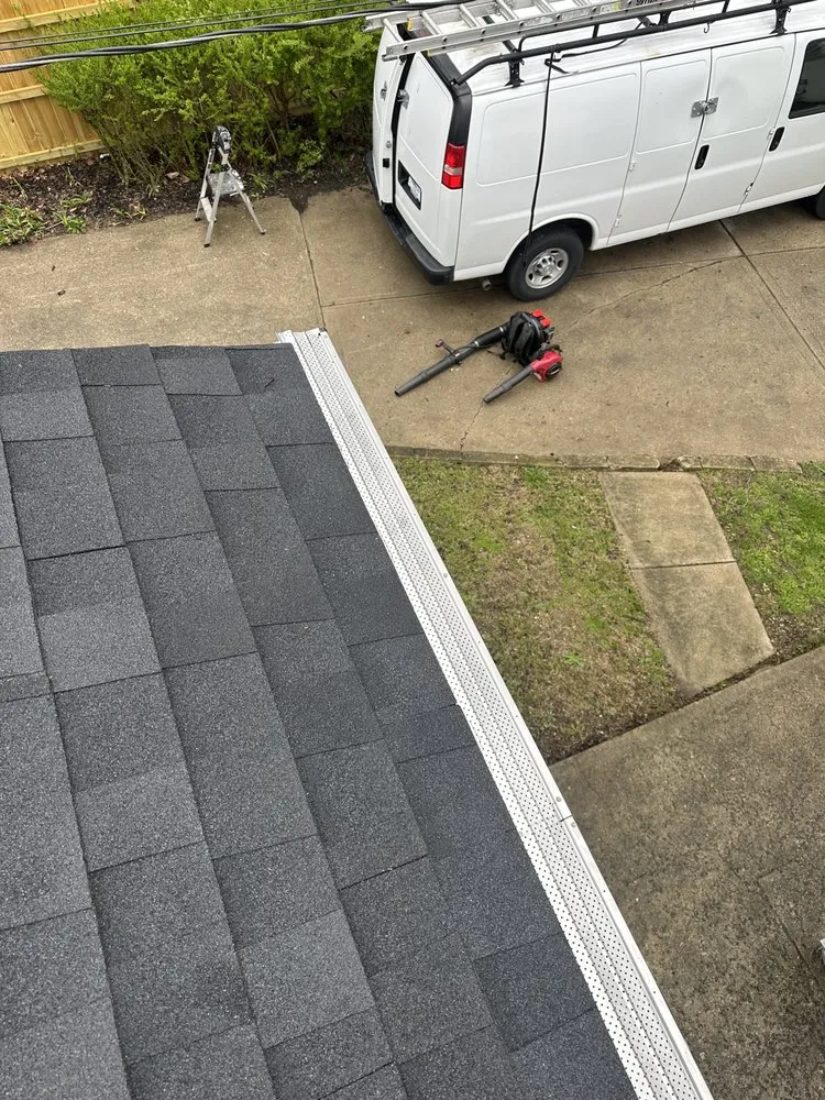 Slide of Esendemir Gutter & Roofing