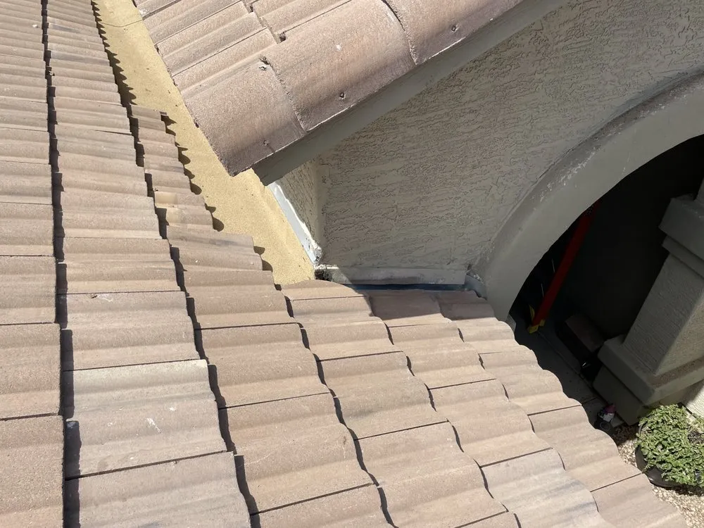 Slide of Esperto Roofing