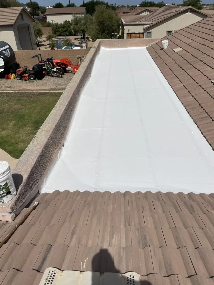 Slide of Esperto Roofing