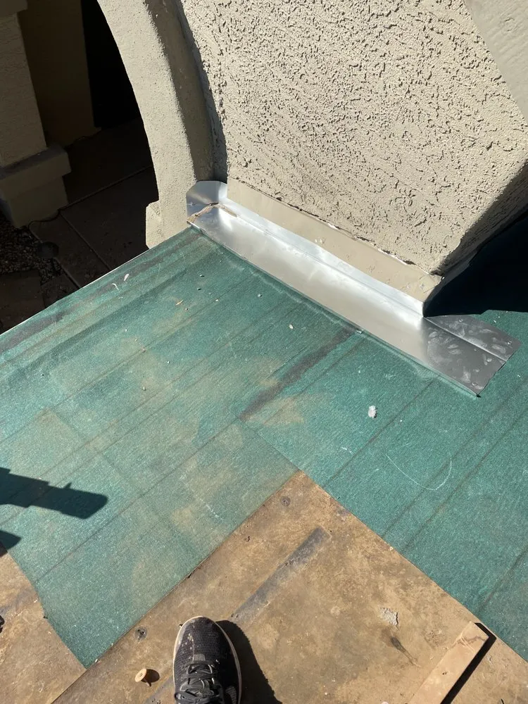 Slide of Esperto Roofing