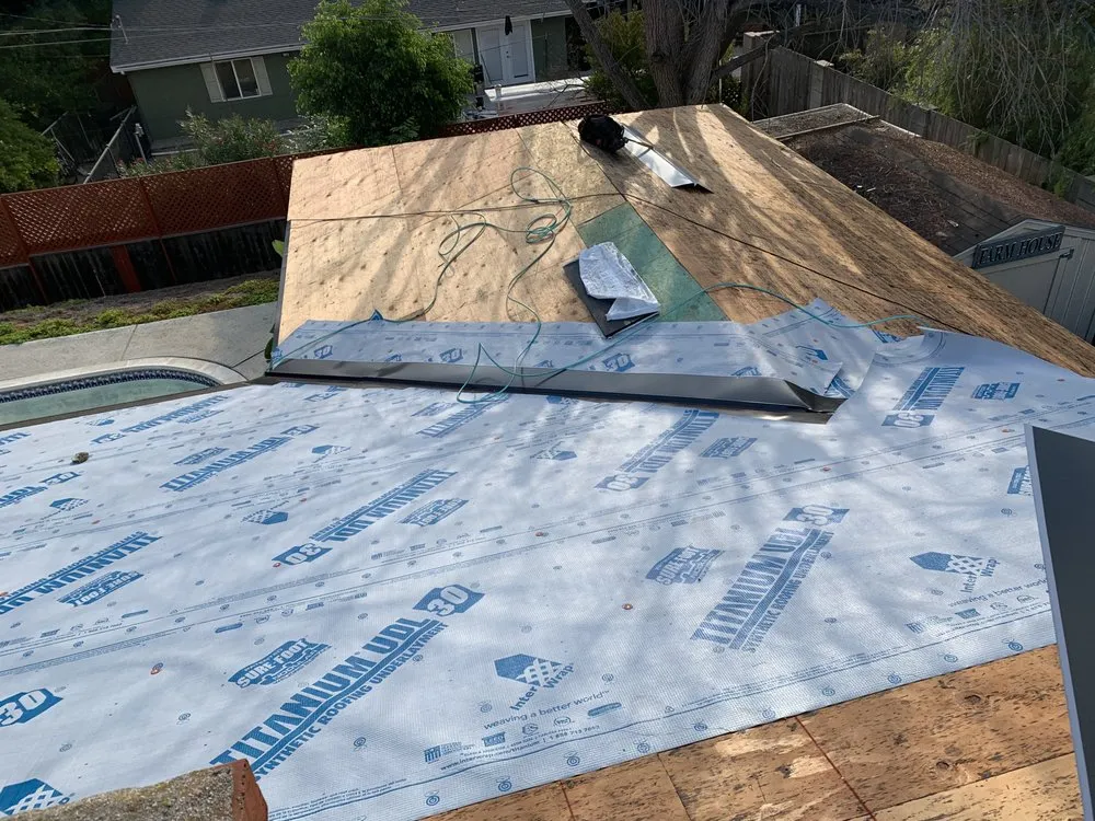 Slide of Espinal's Roofing & Waterproofing