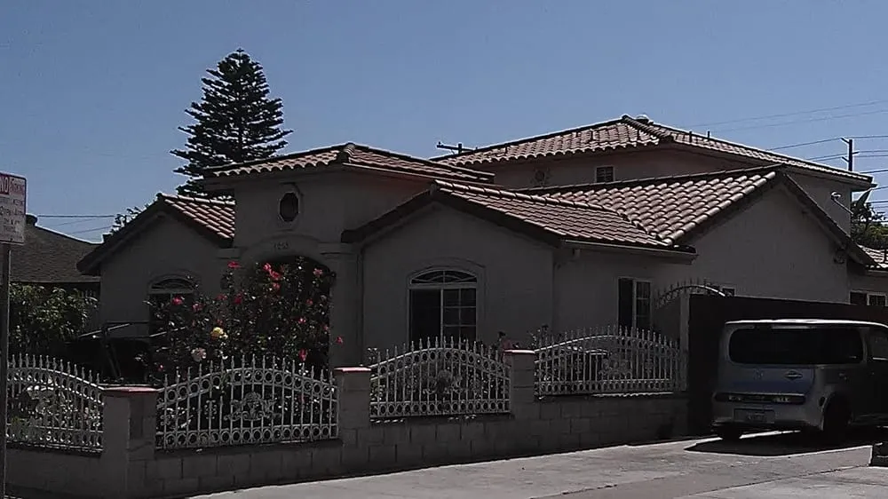 Slide of Espino Roofing