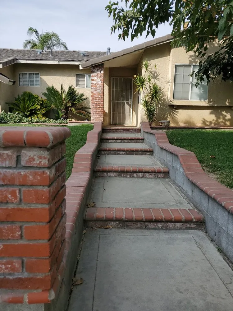 Slide of Espinoza Roofing
