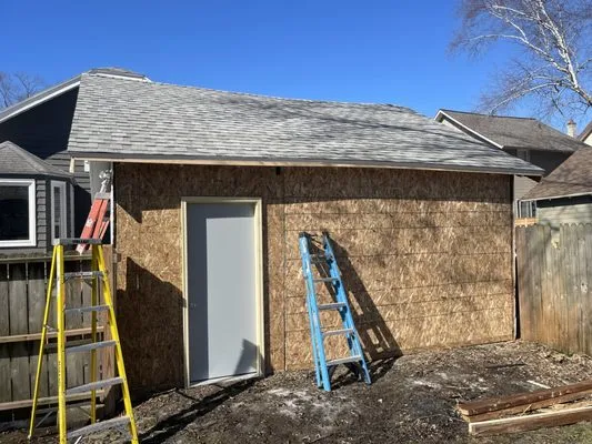 Essential Exteriors Logo