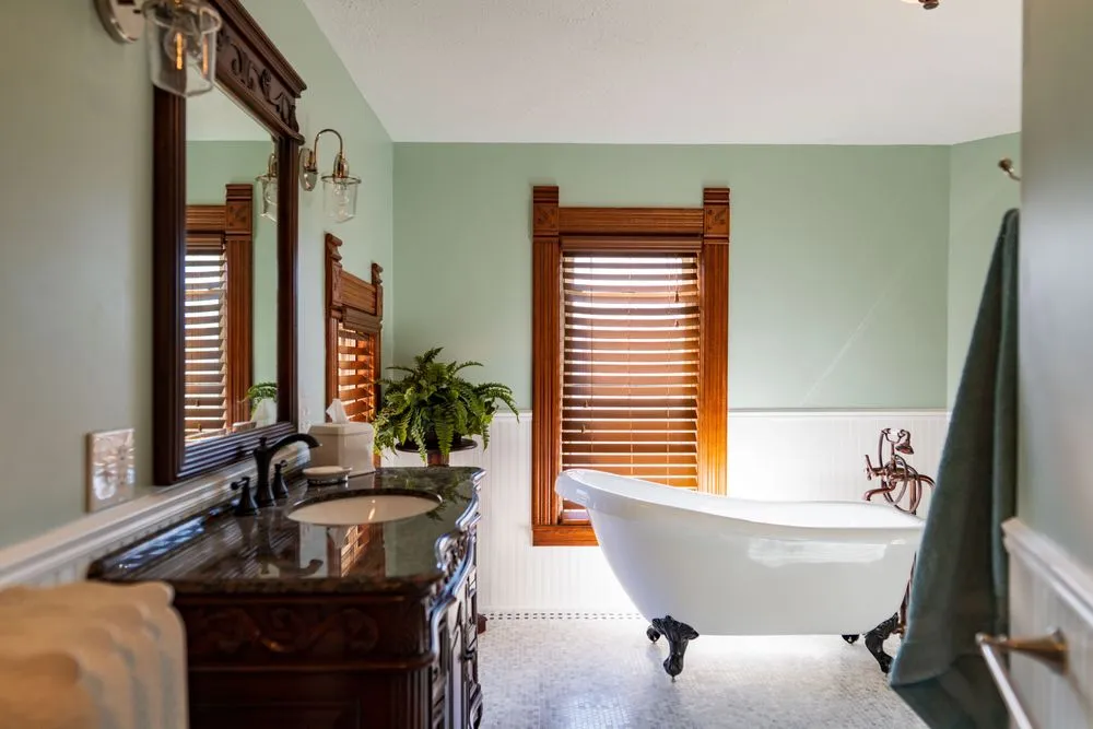 Slide of Esser Builders II