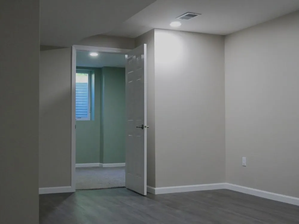 Slide of Esser Builders II