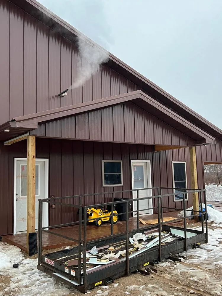 Slide of Esteban’s Roofing and Siding