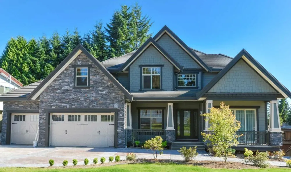 Slide of Estland Contractors Group