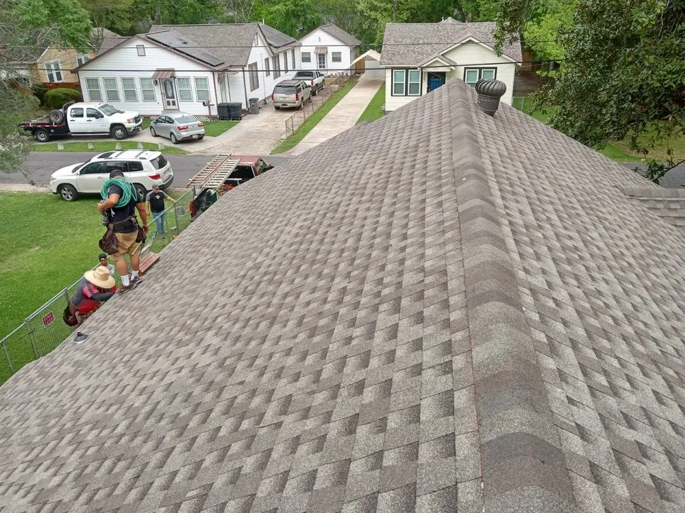 Slide of Estrada Roofing & Constrution