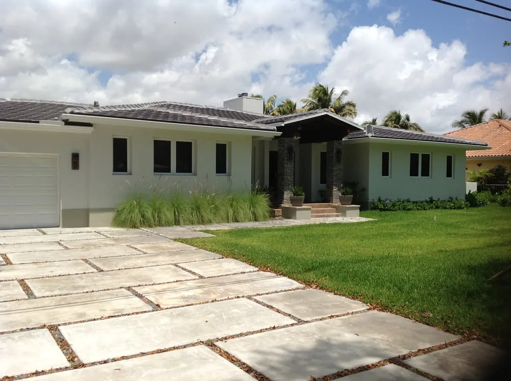 Slide of Estrada Roofing