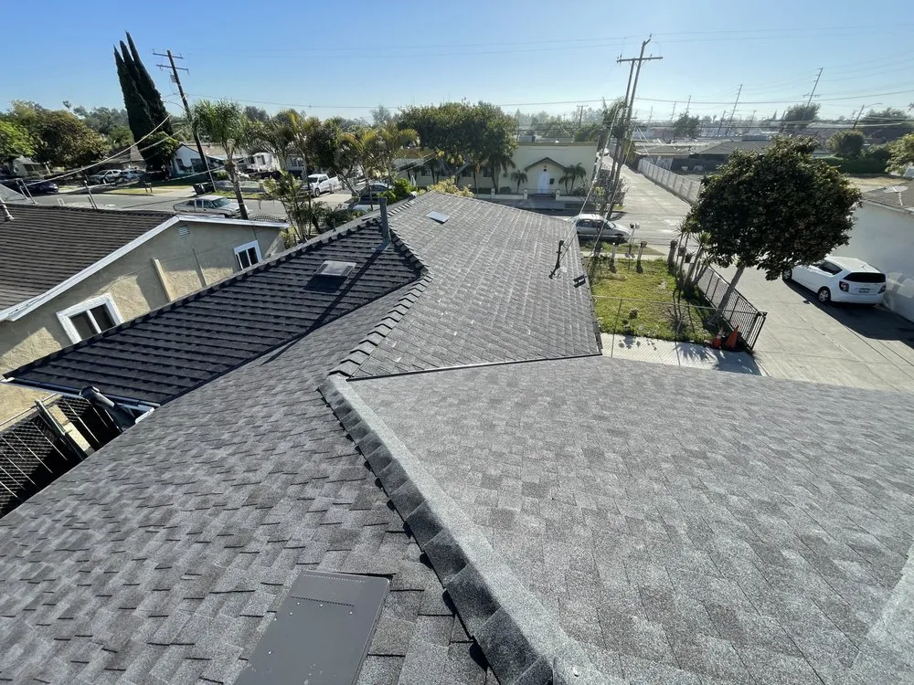 Slide of Estrada Roofs