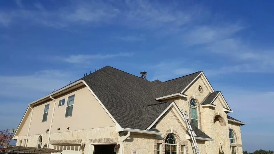 Slide of Estradas Roofing