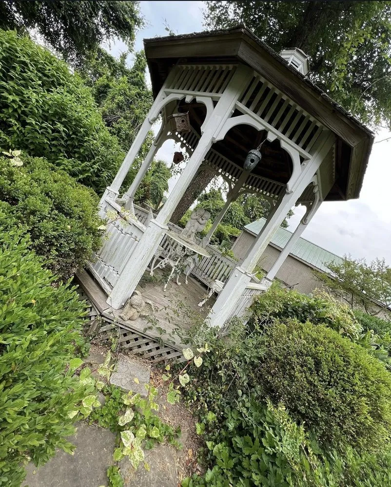 Slide of Esvin Superior Home Improvement