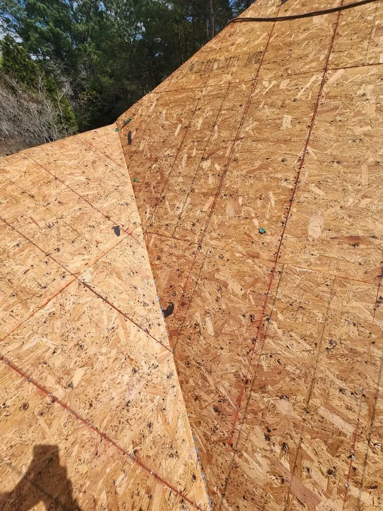 Slide of E&T Roofing