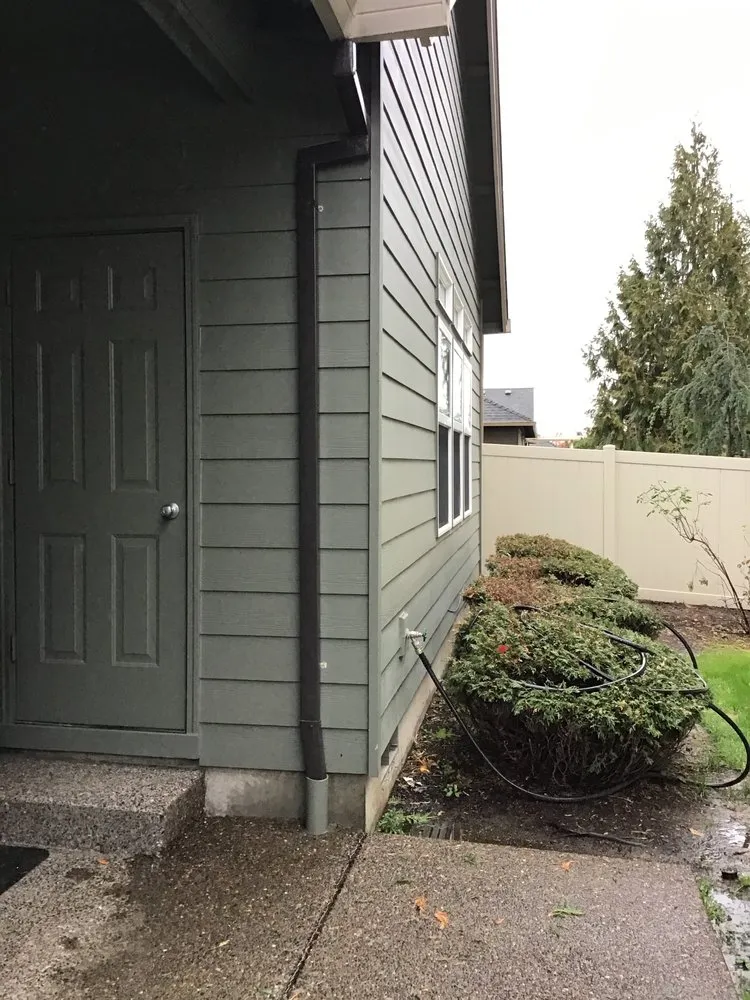 Slide of Eugene Oregon Gutter Service