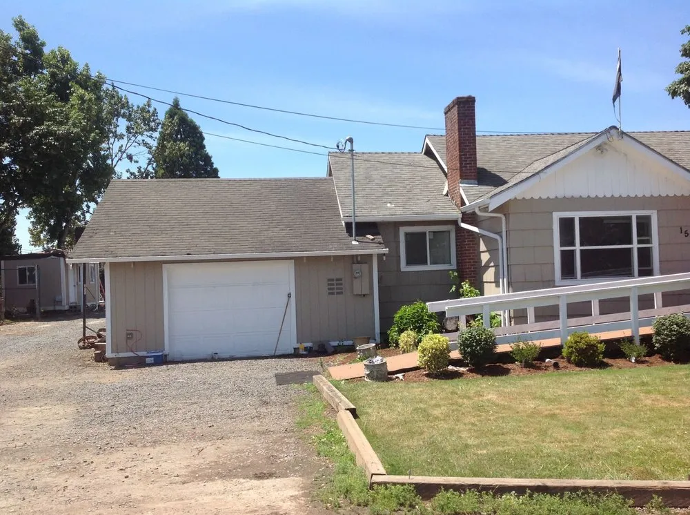 Slide of Eugene Oregon Gutter Service