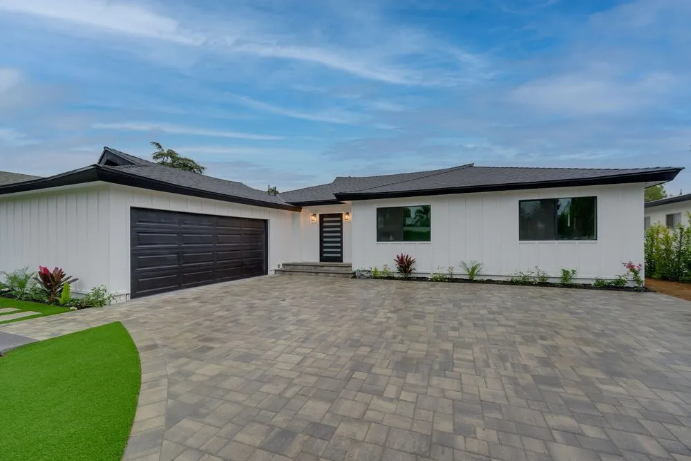 Slide of Eureka Builders Inc