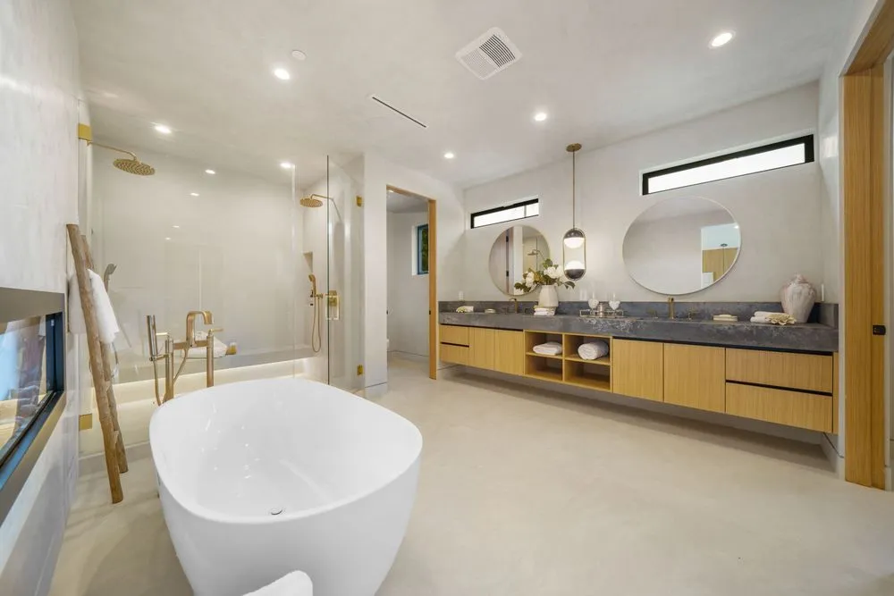 Slide of Eureka Builders Inc